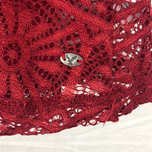American Eagle Floral Lace Style Crop Top | Red | Size Medium - Picture 7 of 8